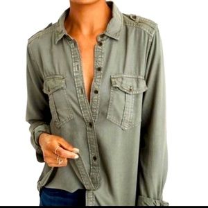 American Eagle | Boyfriend Fit Button-Up | Army Green | Size Large |
